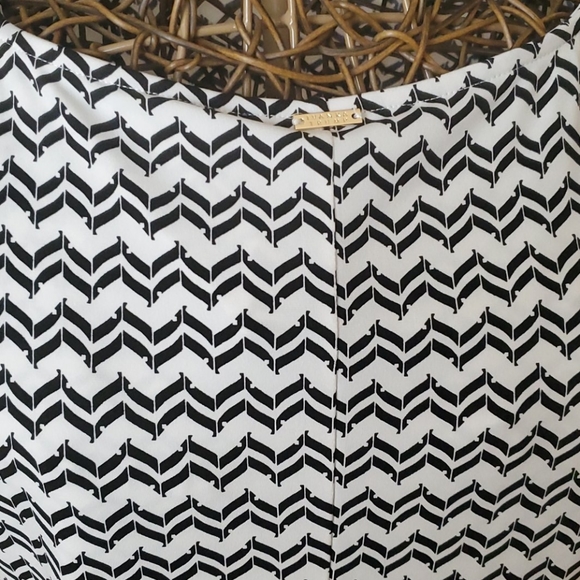 Ivanka Trump shell - Picture 3 of 9